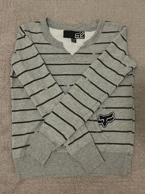 Fox Racing Women’s Gray Striped Pullover Sweater